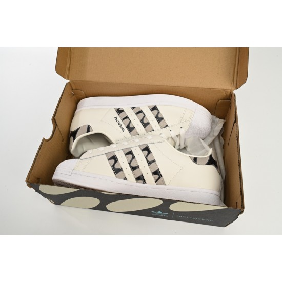 Adidas Superstar Sneakers Beige White Black For Women Shoes HP9779