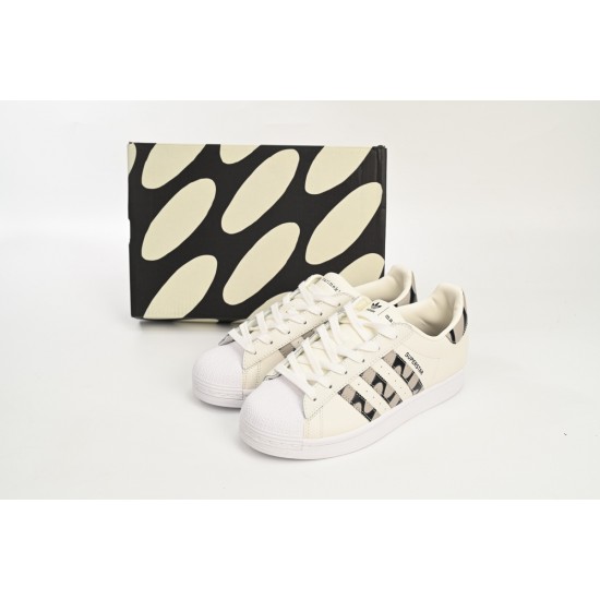 Adidas Superstar Sneakers Beige White Black For Women Shoes HP9779