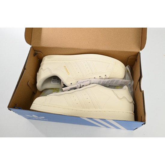 Adidas Superstar Sneakers White Beige For Women And Men Shoes GW4441